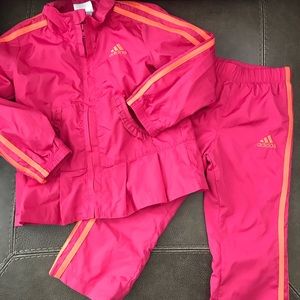 ADIDAS Girls Track Suit 2T like new